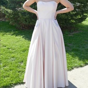 Baby Pink Prom Dress ( POCKETS )